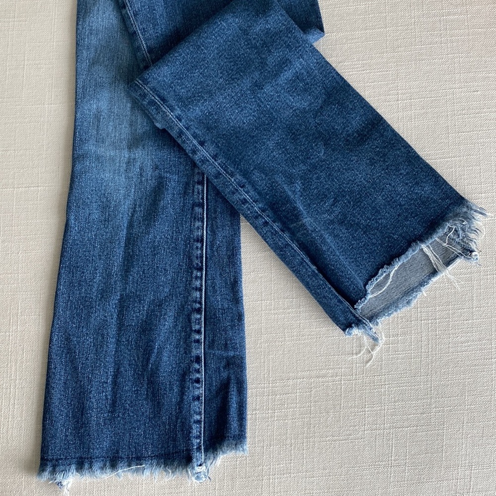 Jean Jean View 4